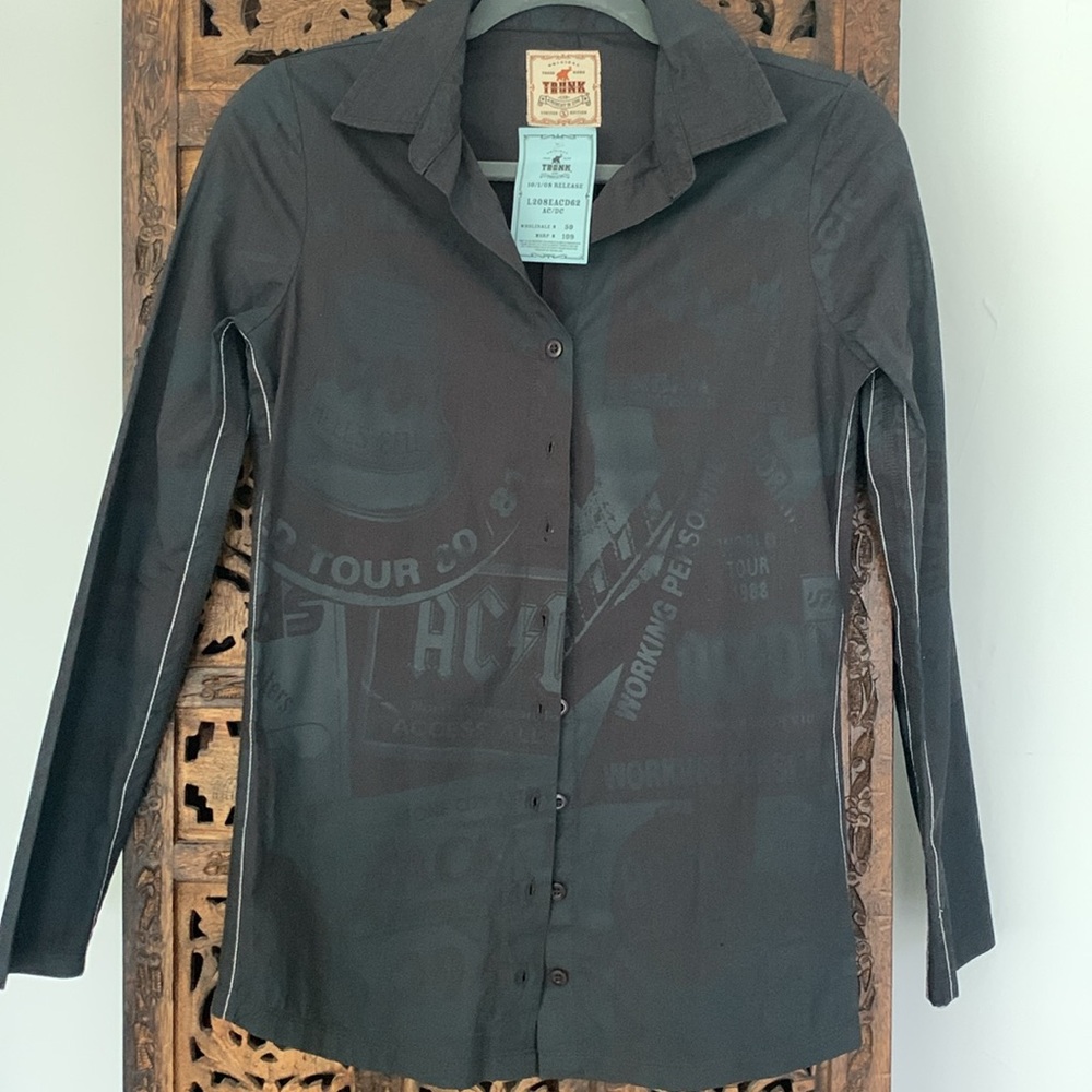 BNWT Trunk LTD ACDC limited edition grey button down long sleeve rocker shirt xs